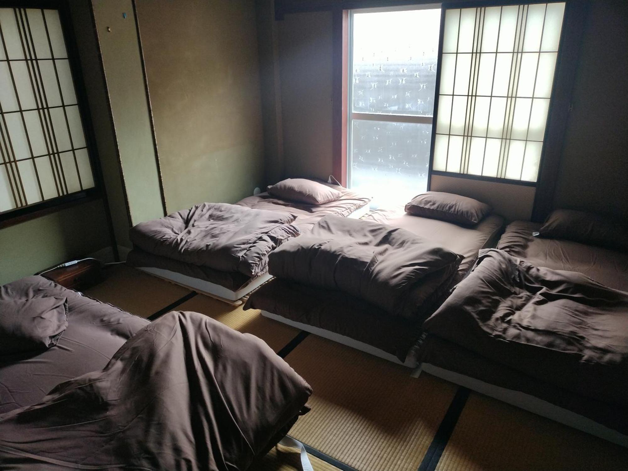 Backpackers Kur Guesthouse Asahirou 旅人湯治客舎朝日楼 Kaga  Exteriér fotografie